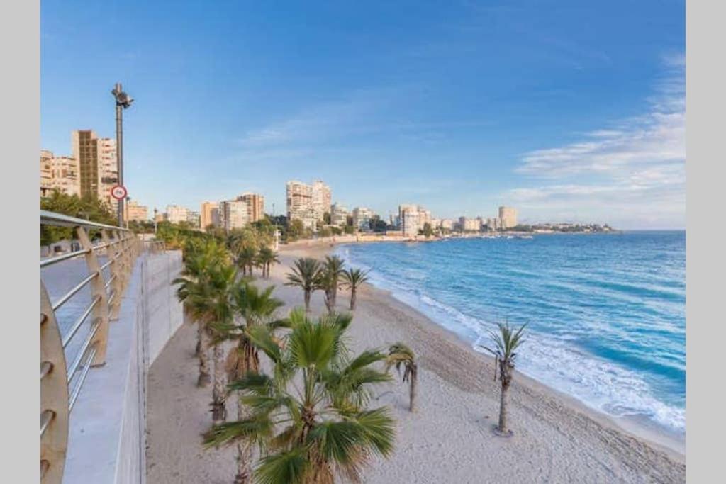 Playa Albufereta. Espectaculares Vistas Al Mar. Apartment Аликанте Екстериор снимка