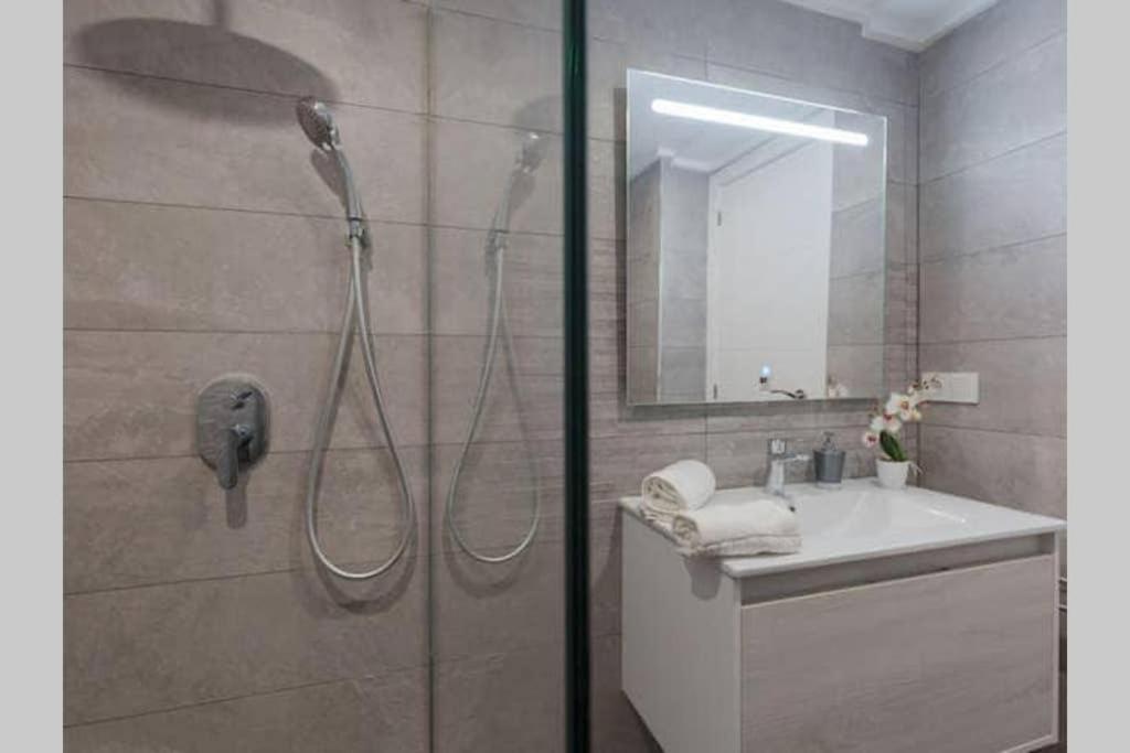 Playa Albufereta. Espectaculares Vistas Al Mar. Apartment Аликанте Екстериор снимка